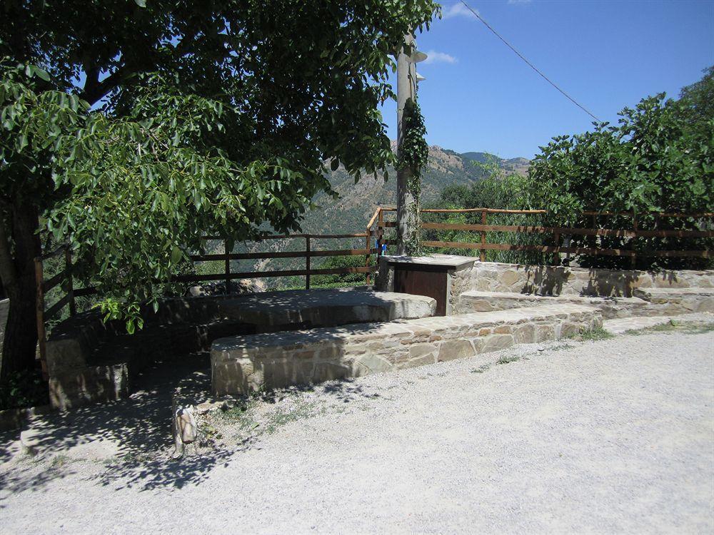 Agriturismo Grotta Dell'Eremita Albano di Lucania Dış mekan fotoğraf