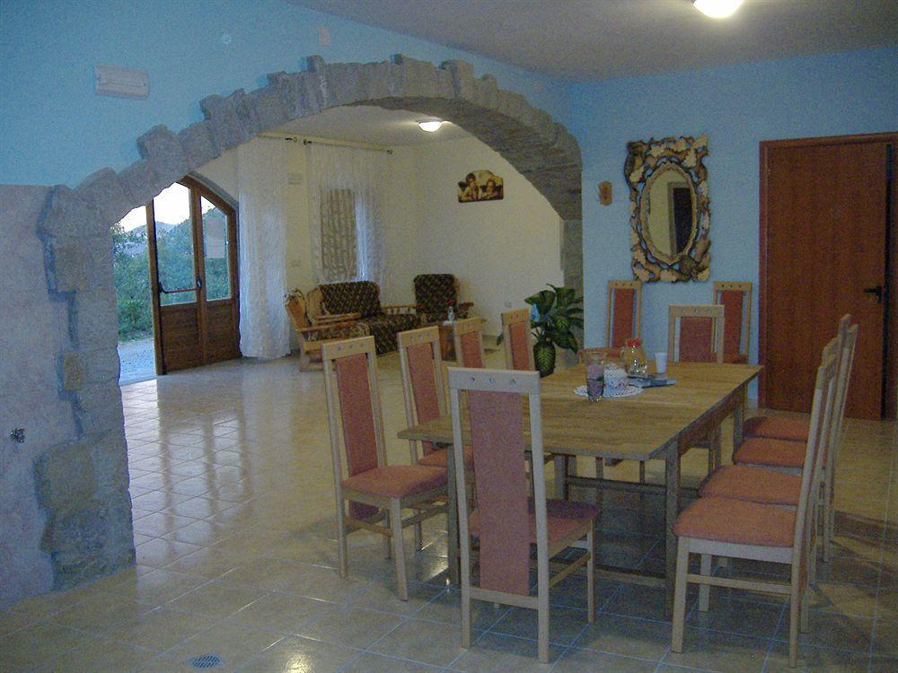 Agriturismo Grotta Dell'Eremita Albano di Lucania Dış mekan fotoğraf